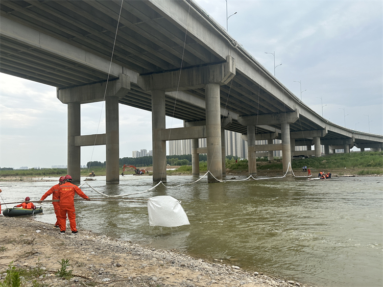 648faf5d3eb5f.jpg IMG_2105.jpg